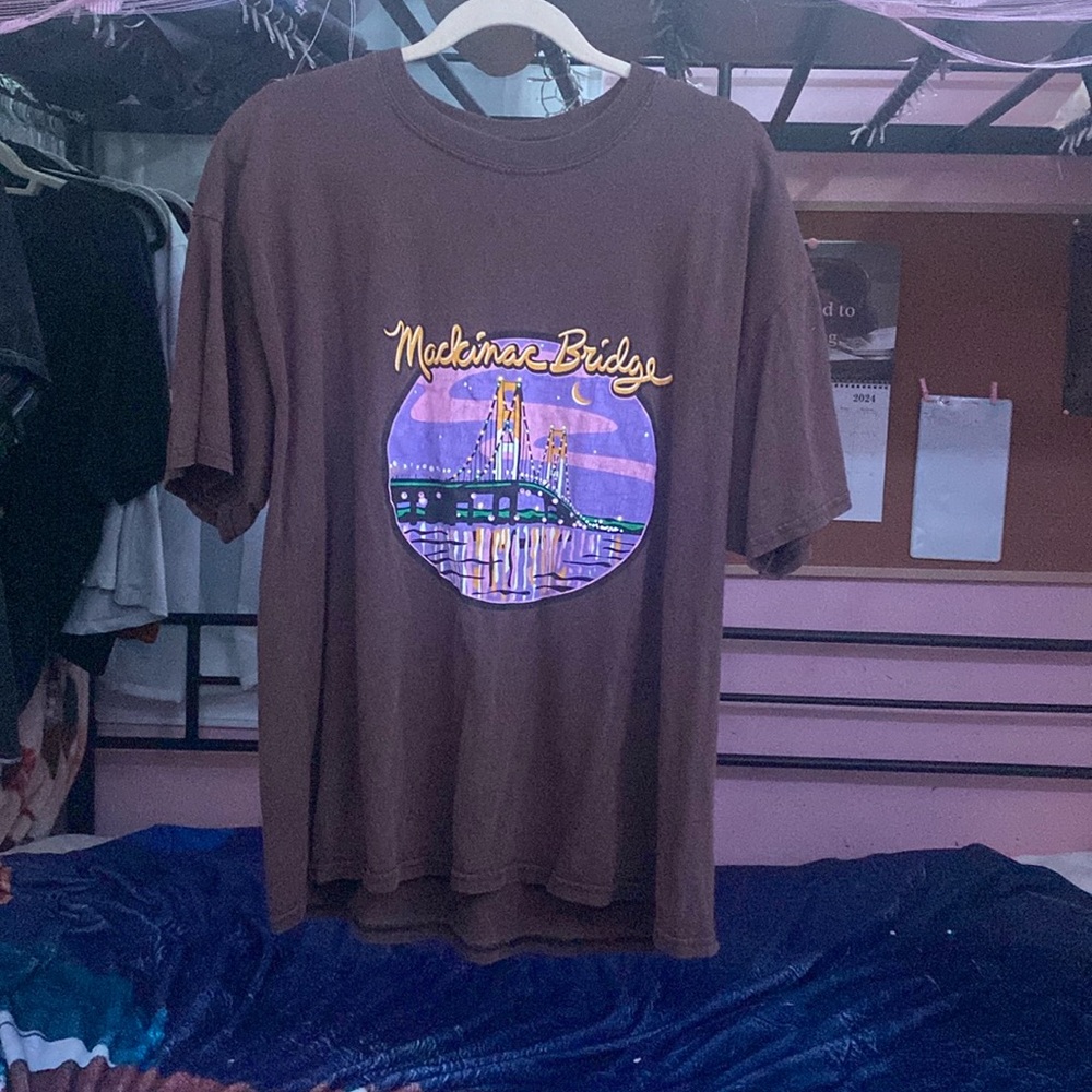 Brown XL Mackinac Bridge Michigan T-Shirt